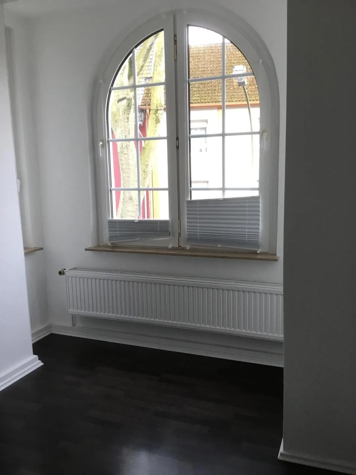 Immobilienangebot - Herne - Alle - Modernisiertes Mehrfamilienhaus-Ensemble mit 12 Einheiten, Gewerbemieter und 5 Garagen